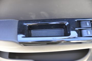 ���� ����M1 ������ 1.6L 122���� ���� 2.55��˫������΢��(BJ1031V4AV4-51)ͼƬ