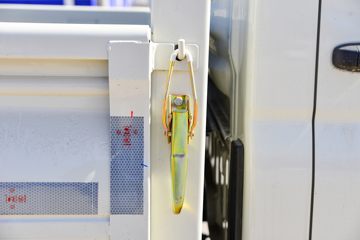 ���� ����M1 ������ 1.6L 122���� ���� 2.55��˫������΢��(BJ1031V4AV4-51)ͼƬ