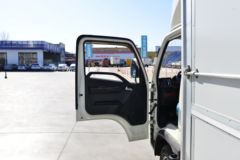 福田 时代领航S1 1.6L 122马力 汽油 3.7米单排翼开启厢式小卡(国六)