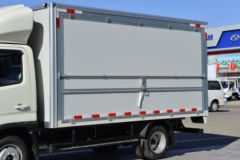 福田 时代领航S1 1.6L 122马力 汽油 3.7米单排翼开启厢式小卡(国六)