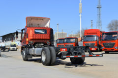 福田 奥铃新捷运 184马力 5.8米排半栏板载货车(国六)(BJ1168VKPFG-AD1)