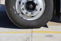 福田 奥铃新捷运 184马力 5.8米排半栏板载货车(国六)(BJ1168VKPFG-AD1)