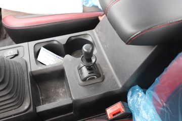 �������� ���S1 PLUS 120���� 4X2 3.3����ж��(BJ3075DEJBA-31)ͼƬ