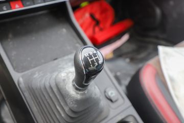 �������� ���S1 PLUS 120���� 4X2 3.3����ж��(BJ3075DEJBA-31)ͼƬ