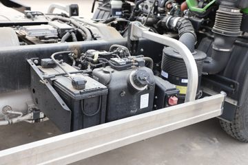 �������� ���S1 PLUS 120���� 4X2 3.3����ж��(BJ3075DEJBA-31)ͼƬ