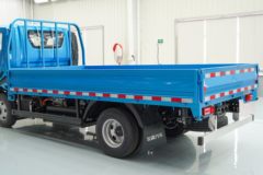 飞碟HW5 4.18米单排插电式混合动力栏板轻卡(FD1041W68PHEV-1)17.52kWh