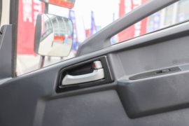 悍将&nbsp;垃圾运输车驾驶室图片