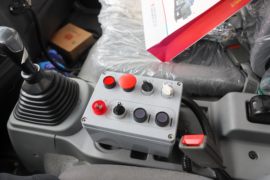 悍将&nbsp;垃圾运输车驾驶室图片