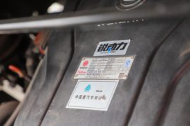 悍将&nbsp;垃圾运输车底盘图片