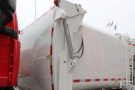 悍将&nbsp;垃圾运输车上装图片