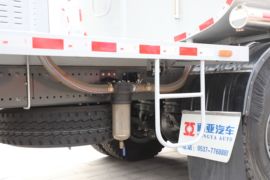 重汽豪沃底盘&nbsp;除尘车上装图片