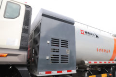 中国重汽 豪沃NX 310马力 6X4 多功能抑尘车(通亚达牌)(WTY5250TDYSH6)