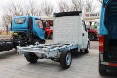 飞碟EQ2 4X2 2.2吨纯电动洗扫车(杰瑞牌)(JR5031TXSFDBEV)41.86kWh