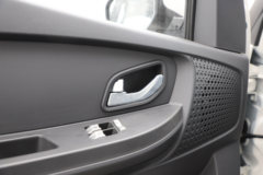 飞碟EQ2 4X2 2.2吨纯电动洗扫车(杰瑞牌)(JR5031TXSFDBEV)41.86kWh