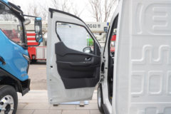 飞碟EQ2 4X2 2.2吨纯电动洗扫车(杰瑞牌)(JR5031TXSFDBEV)41.86kWh