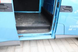 飞碟U5&nbsp;电动封闭厢货货厢图片