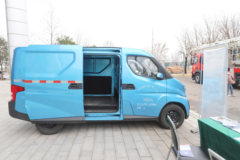 飞碟 U5系列 2.6T 2座 2.38米纯电动厢式运输车41.86kWh