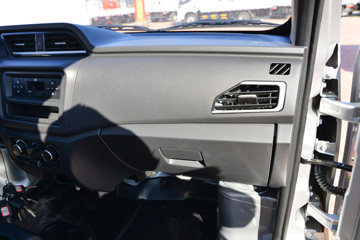 长安跨越王X1 标准型 1.6L 122马力 汽油 3.05米单排栏板小卡(单后轮)(国六)(SC1031XDD6B1)图片
