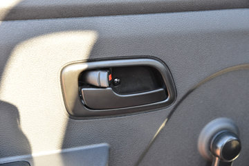 长安跨越王X1 标准型 1.6L 122马力 汽油 3.05米单排栏板小卡(单后轮)(国六)(SC1031XDD6B1)图片