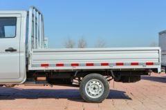 长安跨越王X1 标准型 1.6L 122马力 汽油 2.55米双排栏板小卡(国六)(单后轮)(SC1031XAS6B1)