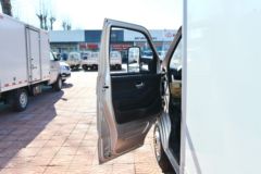 长安跨越王X5 1.6L 122马力 汽油 3.585米单排厢式小卡(国六)(CKS5034XXYFRD6B1)