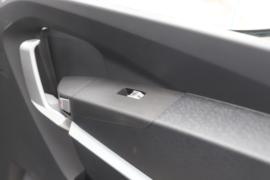 飞碟HW5&nbsp;电动载货车内饰图片