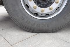 陕汽重卡 德龙X5000 经典版 480马力 6X4 AMT自动档危险品牵引车(国六)(SX4259XD4WQ1)