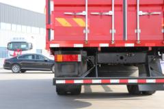陕汽重卡 德龙M6000 245马力 4X2 6.85米仓栅式载货车(国六)(SX5189CCYVB481)
