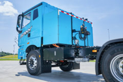 三一重卡 江山平顶 6X4 纯电动牵引车282kWh