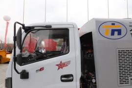 多利卡D6&nbsp;吸尘车外观图片