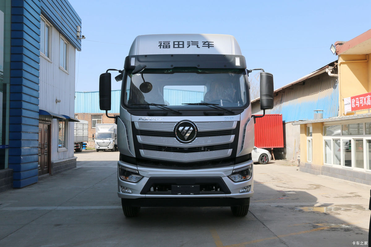 福田 欧航R系 220马力 7.8米厢式载货车(速比4.333)