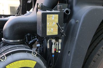  ŷRϵ 240 9.85ʽػ()(BJ5186XXY-2M)ͼƬ