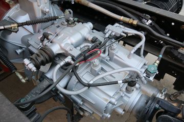  ŷRϵ 240 9.85ʽػ()(BJ5186XXY-2M)ͼƬ