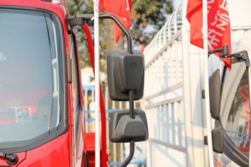 һ������ ��Ź�ʨ3ϵ 130���� 4.2�׵��������Ῠ(����)ͼƬ