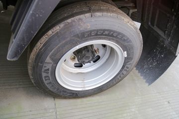 һ������ ��Ź�ʨ3ϵ 130���� 4.2�׵��������Ῠ(����)ͼƬ