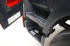 青岛解放 JK6中卡 245马力 CNG 4X2 6.7米仓栅式载货车(国六)(CA5180CCYP28K8L2NE6A90)