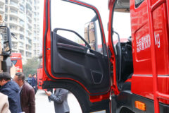 青岛解放 JK6中卡 245马力 CNG 4X2 6.7米仓栅式载货车(国六)(CA5180CCYP28K8L2NE6A90)