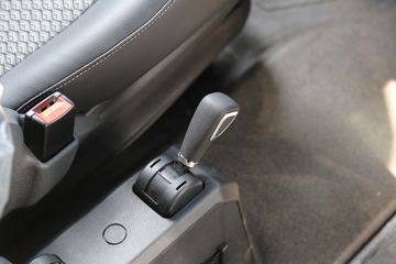 ���� ŷ��EST ��Խ�� 580���� 6X4 AMT�Զ���ǣ����(��Һ��)ͼƬ