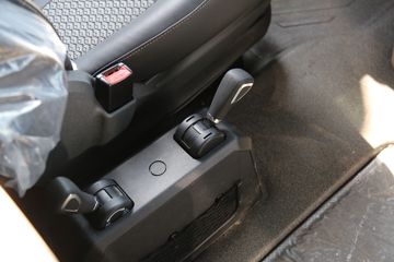 ���� ŷ��EST ��Խ�� 580���� 6X4 AMT�Զ���ǣ����(��Һ��)ͼƬ