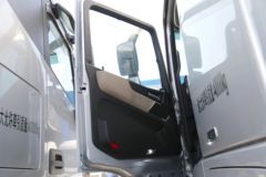 购欧曼到翼万，少量国六现车等你来开走。