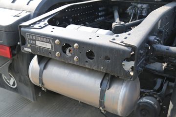 ���� ŷ��EST ��Խ�� 580���� 6X4 AMT�Զ���ǣ����(��Һ��)ͼƬ