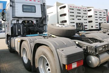 ���� ŷ��EST ��Խ�� 580���� 6X4 AMT�Զ���ǣ����(��Һ��)ͼƬ