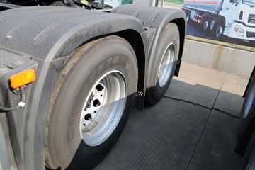 ���� ŷ��EST ��Խ�� 580���� 6X4 AMT�Զ���ǣ����(��Һ��)ͼƬ