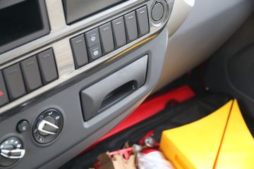 ���� �����½��� ��ɽ�� 151���� 4.17�׵��Ų�դʽ�Ῠ(����)ͼƬ