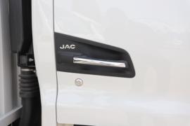 骏铃HV5&nbsp;电动载货车外观图片