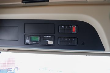 ���� �����K7�ؿ� ���ʰ� 490���� 6X4 AMT�Զ���ǣ����(����)(Һ��)ͼƬ