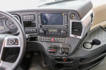 ���� �����K7�ؿ� ���ʰ� 490���� 6X4 AMT�Զ���ǣ����(����)(Һ��)ͼƬ