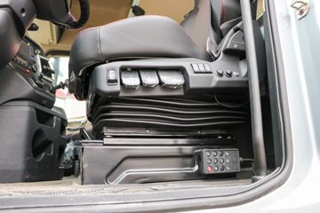 ���� �����K7�ؿ� ���ʰ� 490���� 6X4 AMT�Զ���ǣ����(����)(Һ��)ͼƬ