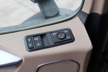 ���� �����K7�ؿ� ���ʰ� 490���� 6X4 AMT�Զ���ǣ����(����)(Һ��)ͼƬ