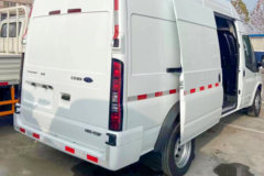 江铃汽车 新世代全顺 140马力 2.2T柴油 3座 加长轴高顶封闭货车